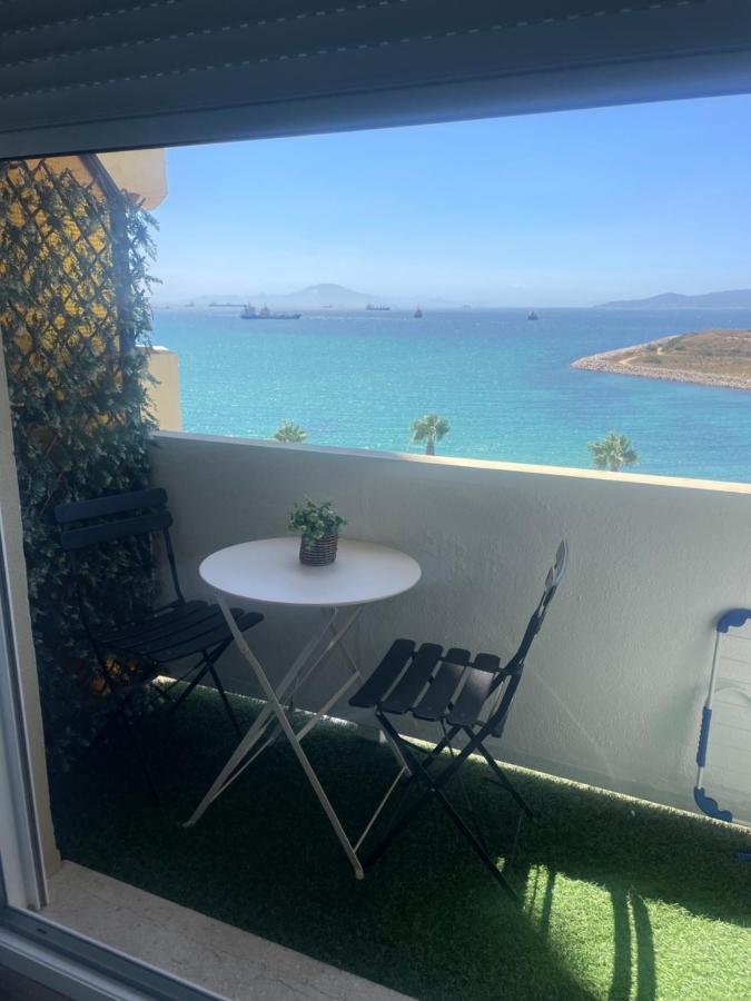 Vistas Roca Mar Apartment La Línea de la Concepción Екстериор снимка